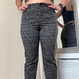 Liz Claiborne size 12 Black and white pants